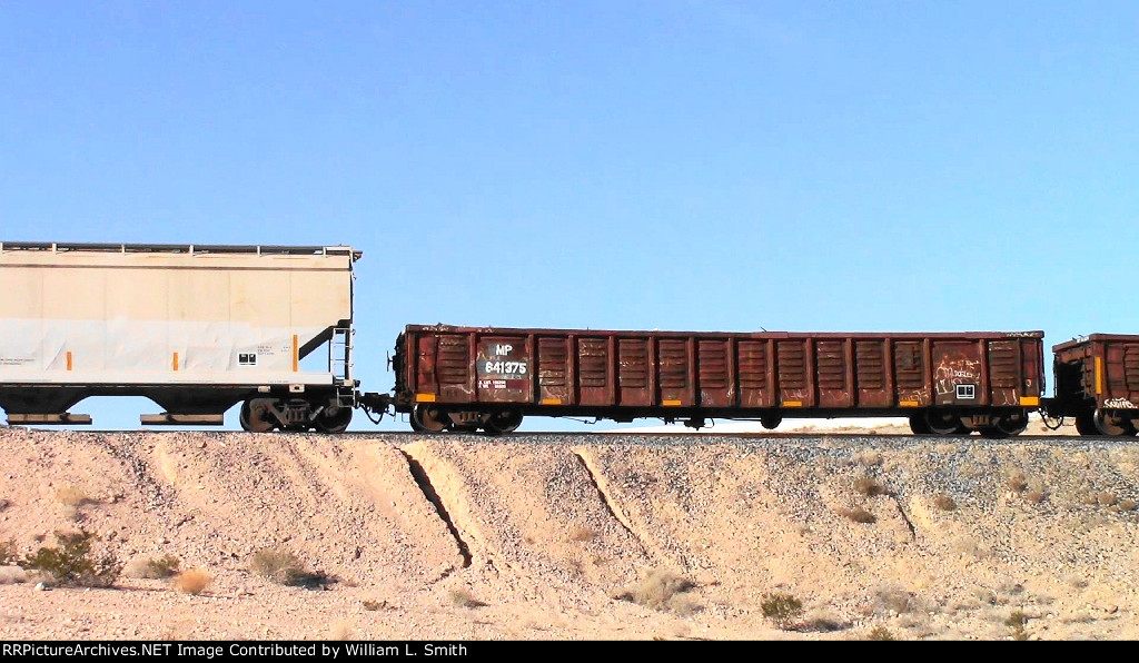 EB Manifest Frt at Erie NV W-Pshrs -66